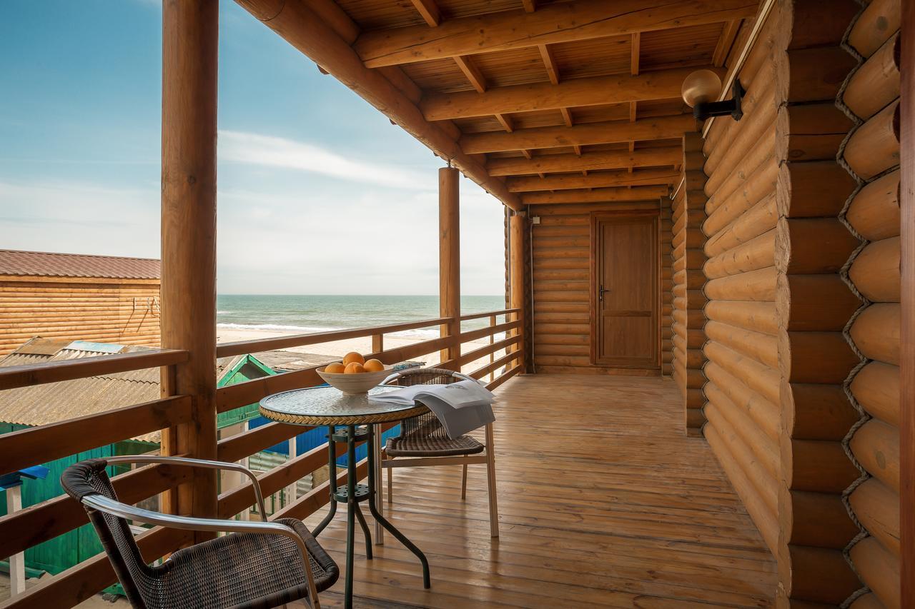 Ensenada Hotel Gribovka Ngoại thất bức ảnh